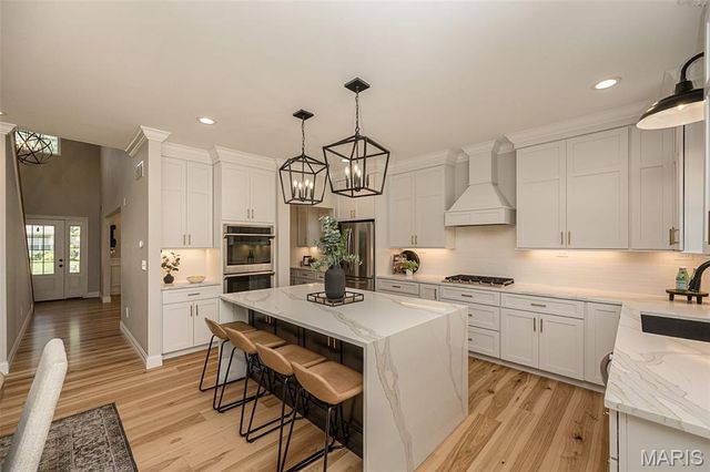 438 Lee Avenue, Kirkwood, MO 63122
