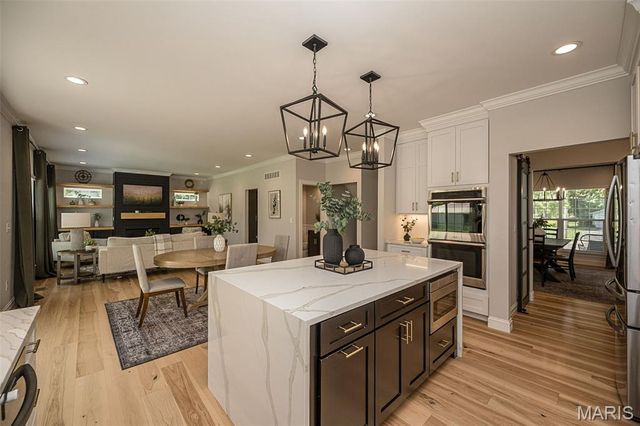 438 Lee Avenue, Kirkwood, MO 63122