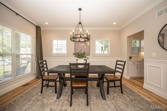 438 Lee Avenue, Kirkwood, MO 63122