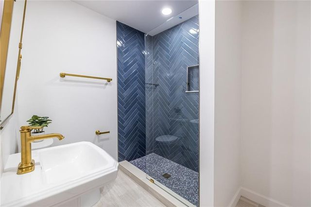 172 Garden Lane, Decatur, GA 30030