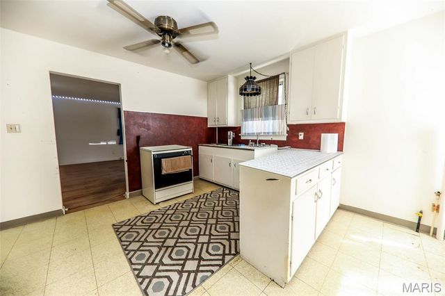 1819 N 16th Street, Swansea, IL 62226