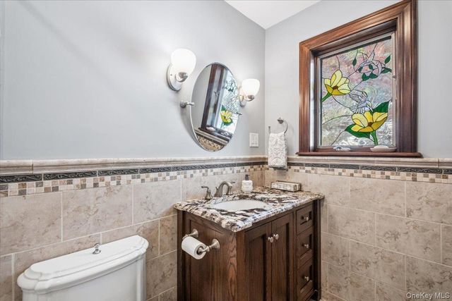 155 W Lakeshore Drive, Carmel, NY 10512