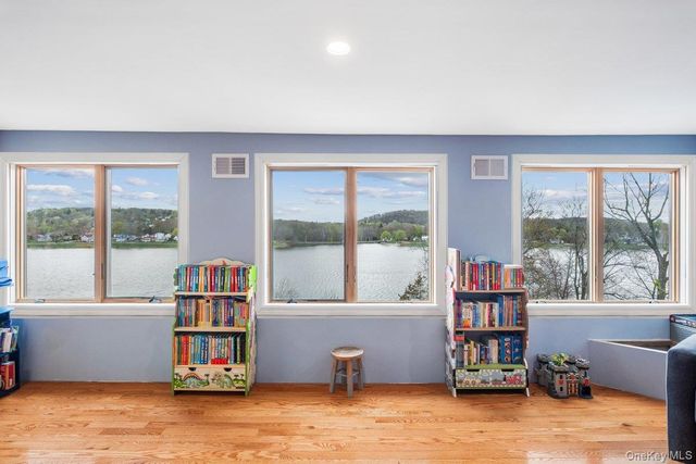 155 W Lakeshore Drive, Carmel, NY 10512