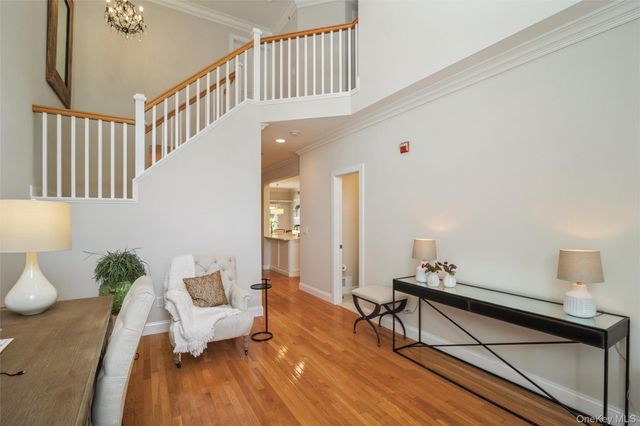 34 Cranberry Circle, Medford, NY 11763