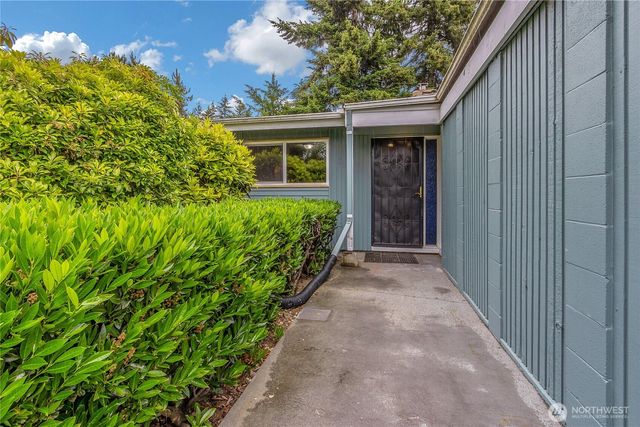 7109 106th Street E, Puyallup, WA 98373