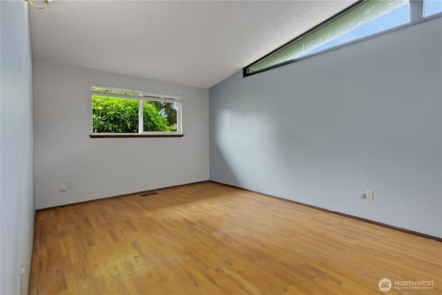7109 106th Street E, Puyallup, WA 98373