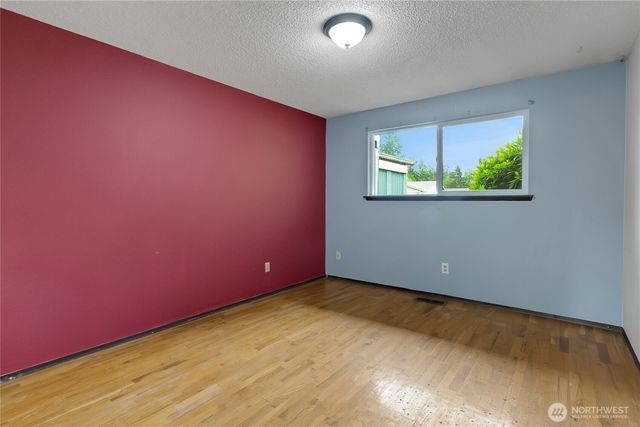 7109 106th Street E, Puyallup, WA 98373