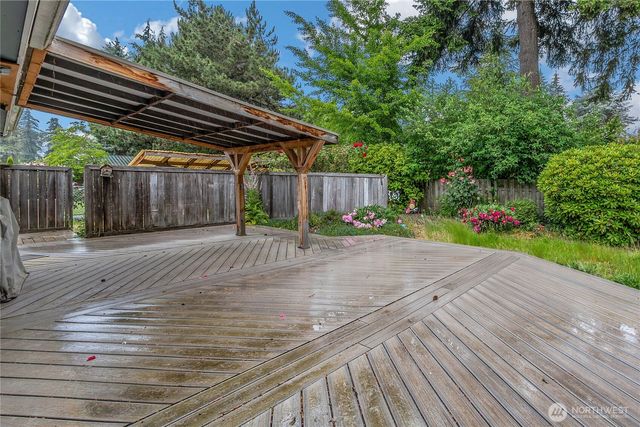 7109 106th Street E, Puyallup, WA 98373