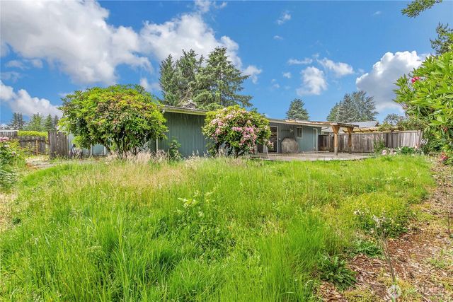 7109 106th Street E, Puyallup, WA 98373