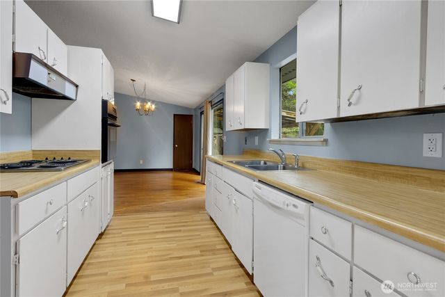 7109 106th Street E, Puyallup, WA 98373