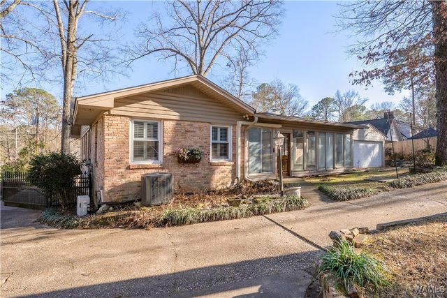 5324 Northwood Lake W, Northport, AL 35473