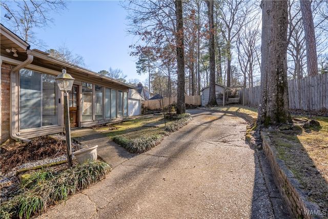 5324 Northwood Lake W, Northport, AL 35473