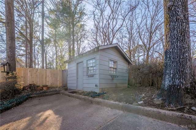 5324 Northwood Lake W, Northport, AL 35473