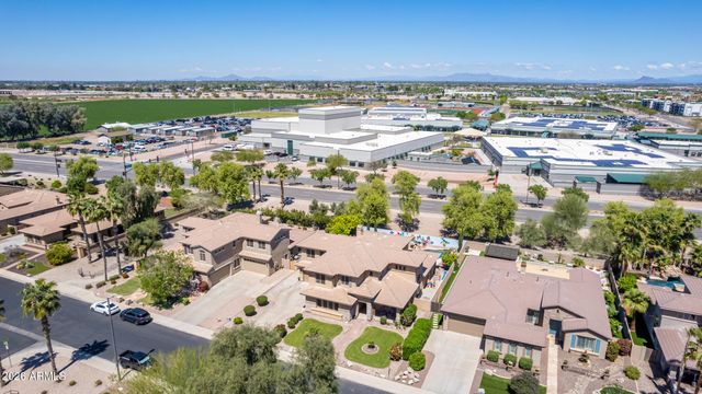 1308 E FLAMINGO Court, Gilbert, AZ 85297