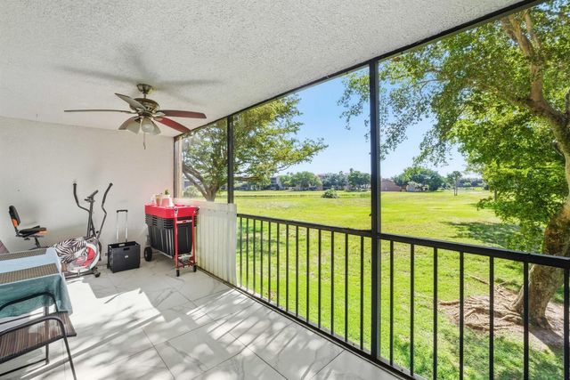260 NW 76th Avenue 207, Margate, FL 33063