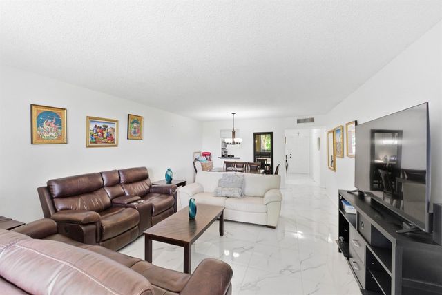 260 NW 76th Avenue 207, Margate, FL 33063