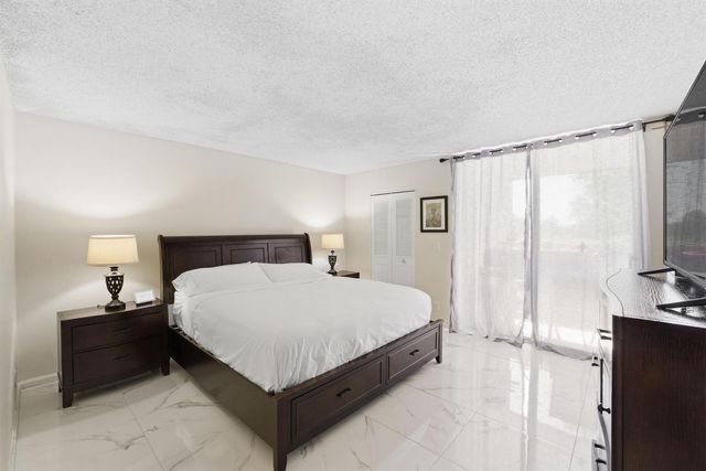 260 NW 76th Avenue 207, Margate, FL 33063
