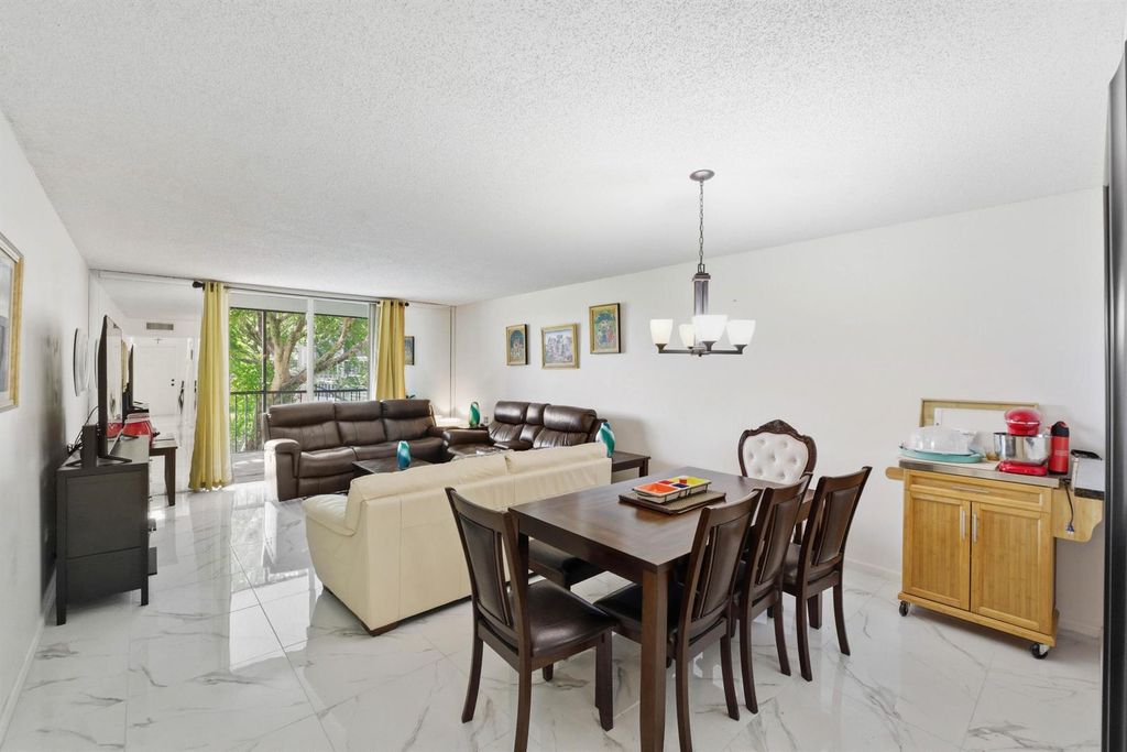 260 NW 76th Avenue 207, Margate, FL 33063
