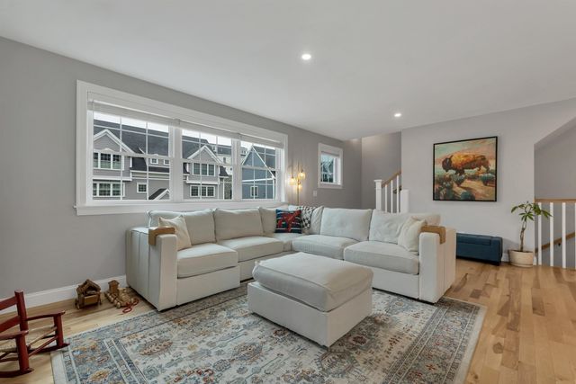 38 Green Road, Newmarket, NH 03857