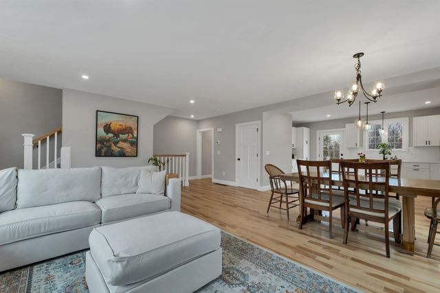 38 Green Road, Newmarket, NH 03857