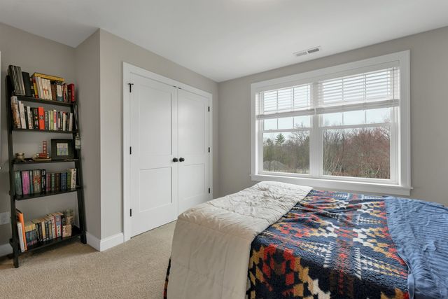 38 Green Road, Newmarket, NH 03857