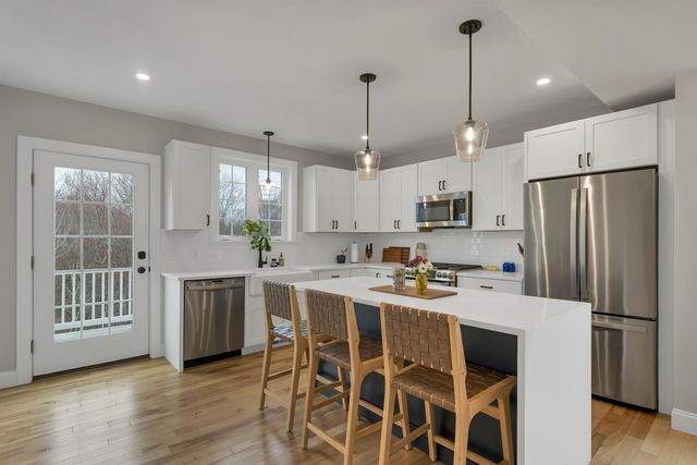 38 Green Road, Newmarket, NH 03857