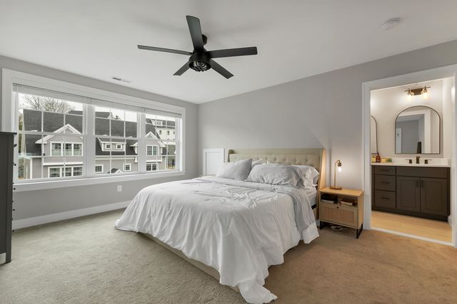 38 Green Road, Newmarket, NH 03857