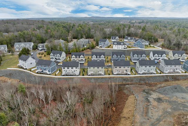 38 Green Road, Newmarket, NH 03857