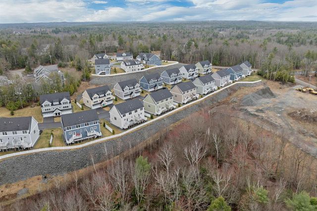 38 Green Road, Newmarket, NH 03857