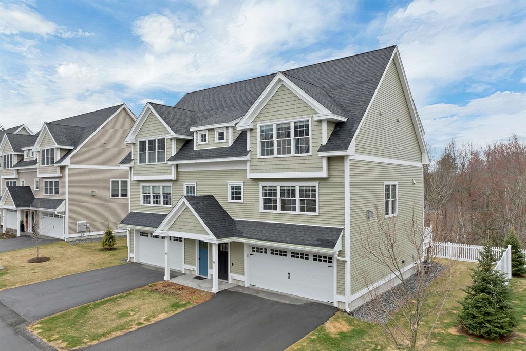 38 Green Road, Newmarket, NH 03857