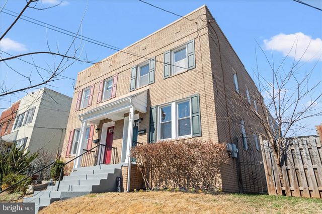 5342 AMES ST NE, Washington, DC 20019