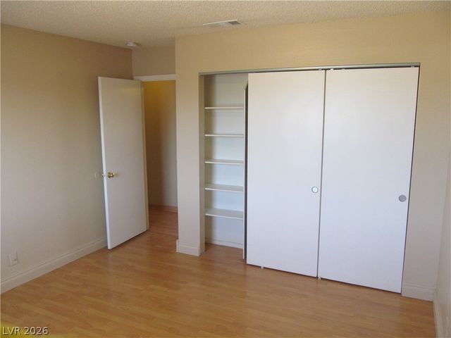 537 Longtree Avenue, Henderson, NV 89011