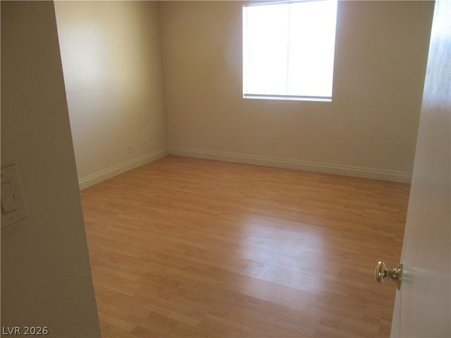 537 Longtree Avenue, Henderson, NV 89011