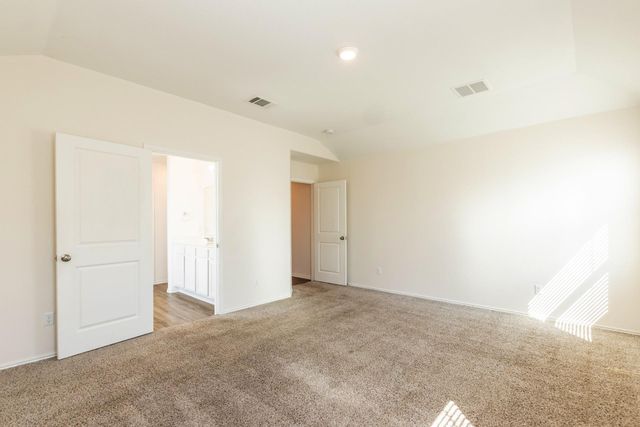 110 Sophora DR, Hutto, TX 78634