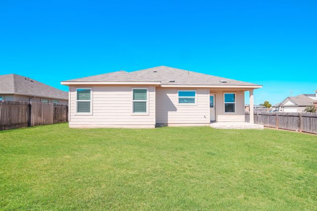 110 Sophora DR, Hutto, TX 78634