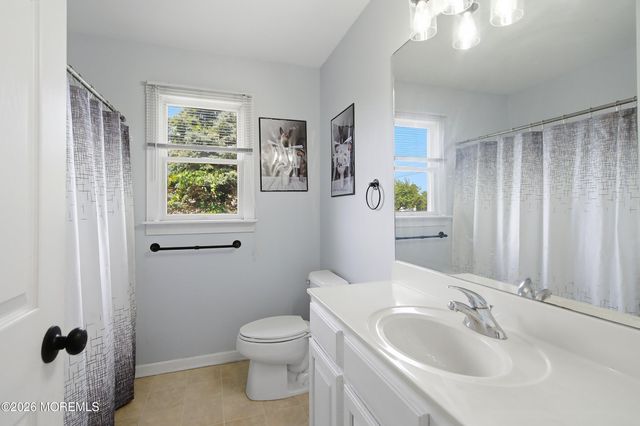 1349 Longboat Avenue, Beachwood, NJ 08722