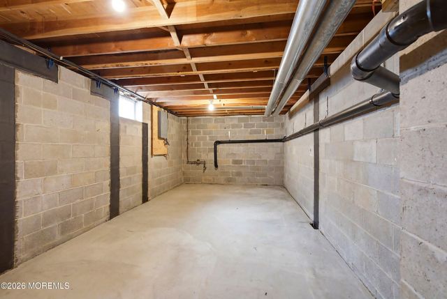 1349 Longboat Avenue, Beachwood, NJ 08722