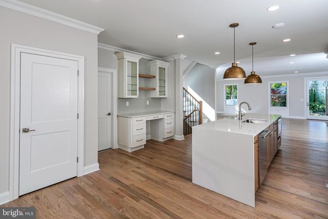 576 EWING ST, Princeton, NJ 08540
