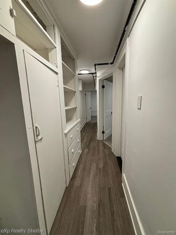 259 W 9 Mile Road Unit L2, Ferndale, MI 48220