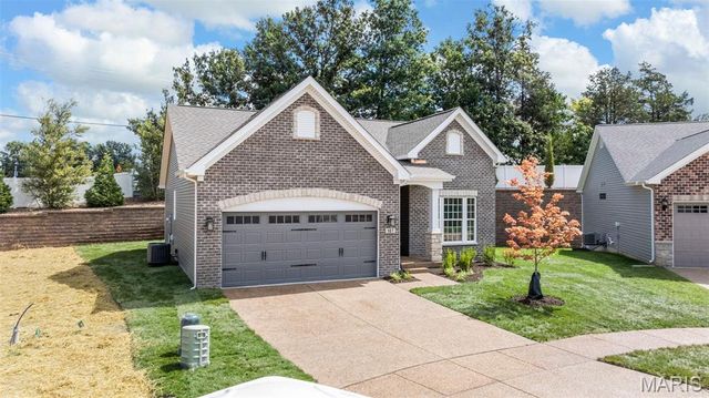 107 Quail Bluff Court, Wentzville, MO 63385