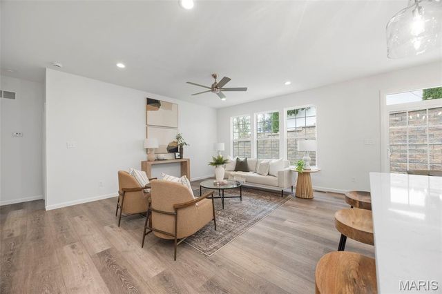 107 Quail Bluff Court, Wentzville, MO 63385