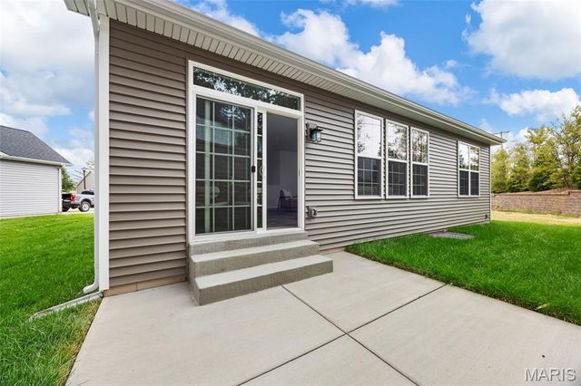 107 Quail Bluff Court, Wentzville, MO 63385