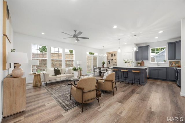 107 Quail Bluff Court, Wentzville, MO 63385