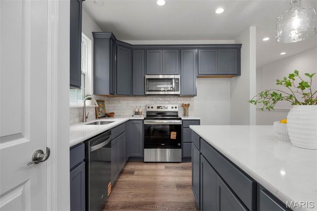 107 Quail Bluff Court, Wentzville, MO 63385