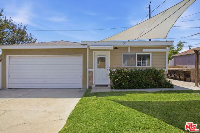 2221 N Valley Street, Burbank, CA 91505