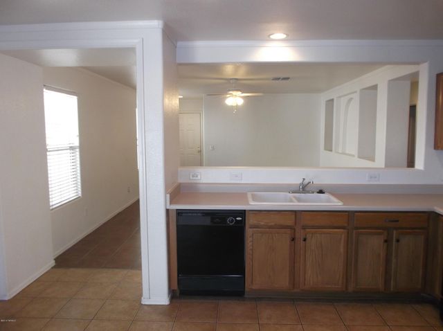 6408 S Sunrise Valley Drive, Tucson, AZ 85706