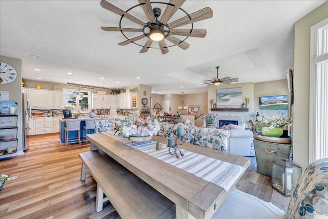 137 Ventnor AVE, Moneta, VA 24121