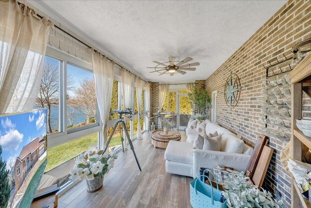 137 Ventnor AVE, Moneta, VA 24121