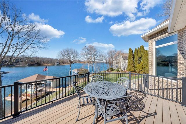 137 Ventnor AVE, Moneta, VA 24121