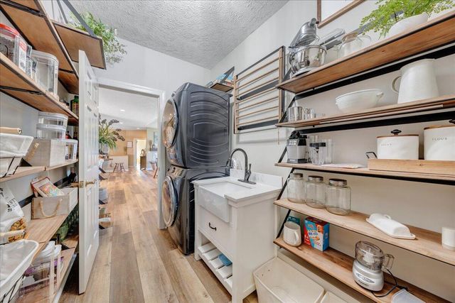 137 Ventnor AVE, Moneta, VA 24121